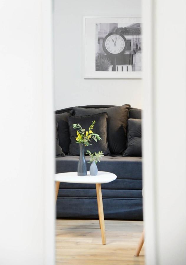 Apartment D & Studio L Dobrinj Buitenkant foto